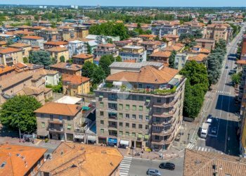 Three-room apartment Via san leonardo, Parma (neighborhood San Leonardo) - photo 2