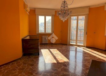 Three-room apartment Via san leonardo, Parma (neighborhood San Leonardo) - photo 9