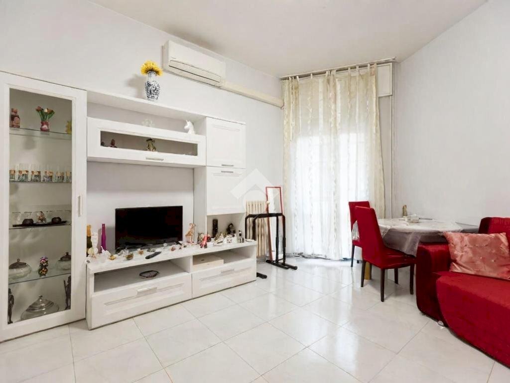 Three-room apartment Viale Giovanni Suzzani, Milano (neighborhood Bicocca) - photo 1