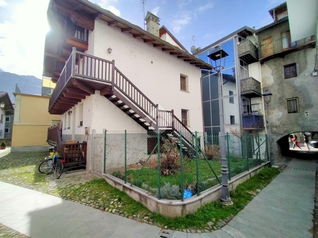 Trilocale via Abbé Joseph Marie Treves, Aosta - foto 2