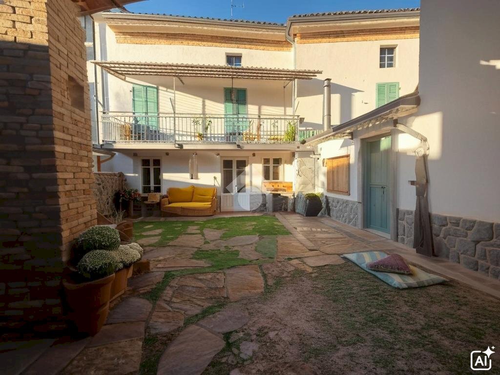 Casa semi indipendente Via S. Bernardino, Castelspina - foto 1