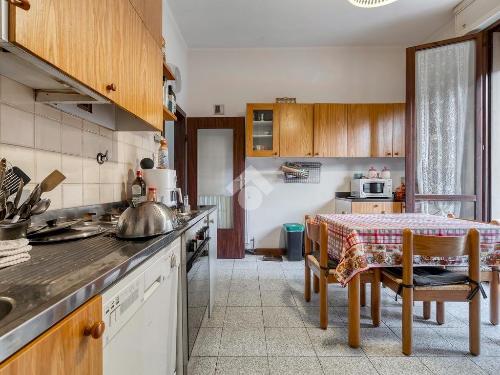 Four-room apartment Via del porto, Bologna (neighborhood Centro Storico) - photo 1