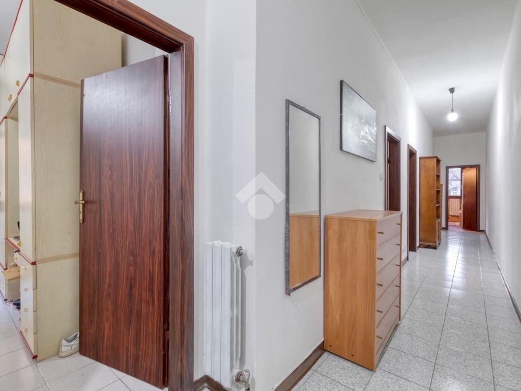 Four-room apartment Via del porto, Bologna (neighborhood Centro Storico) - photo 2