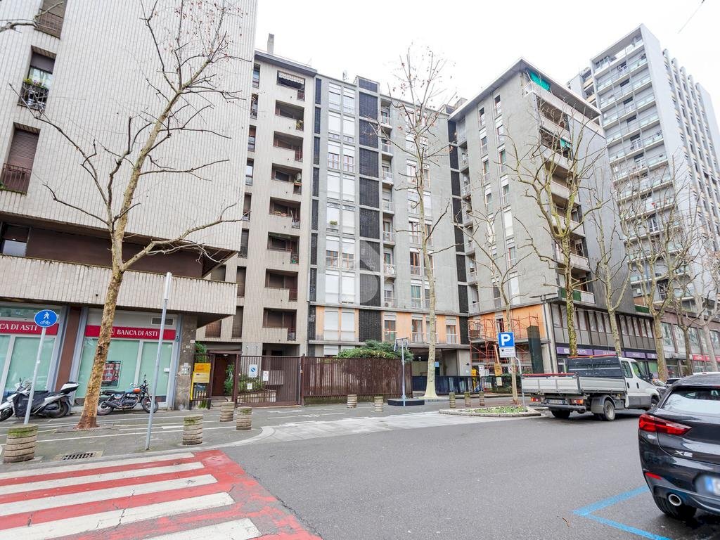 Trilocale Viale Fratelli Casiraghi, Sesto San Giovanni - foto 1