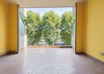 One-room apartment Via Cesare Battisti, Cormano - photo 4