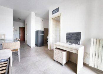 One-room apartment Via Cesare Battisti, Cormano - photo 6