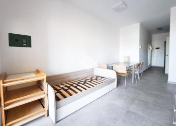 One-room apartment Via Cesare Battisti, Cormano - photo 7