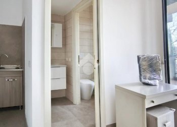 One-room apartment Via Cesare Battisti, Cormano - photo 14