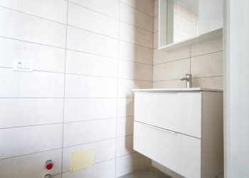 One-room apartment Via Cesare Battisti, Cormano - photo 16