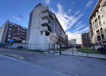 Box via oriana fallaci, Peschiera Borromeo - foto 14