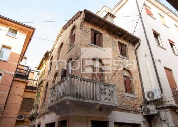 Foto 17 - Stabile - Palazzo VICOLO TREVISI
 
17, Treviso - foto 17