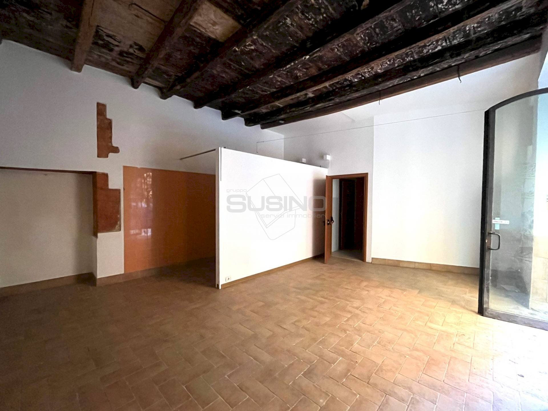 Foto 3 - Commercial Premises ORTIGIA, Siracusa - photo 3