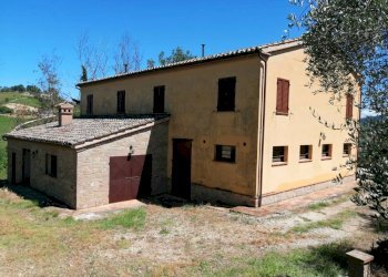 Foto 4 - Rustic Via Monticelli
 
6, Castelplanio - photo 3