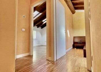 corridoio - Villa a Schiera baccoli di sopra, Peschiera del Garda - foto 17