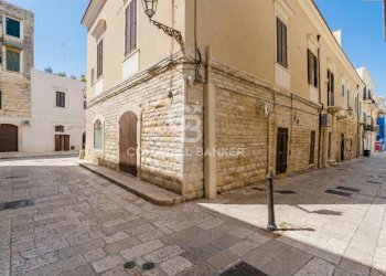 Foto 3 - Locale Commerciale Via Santa Maria
 
34, Trani - foto 3