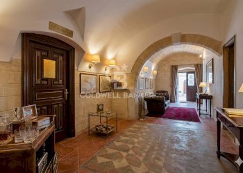 Foto 19 - Locale Commerciale Via Santa Maria
 
34, Trani - foto 19