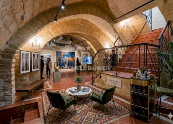 Foto 25 - Commercial Premises Via Santa Maria
 
34, Trani - photo 25