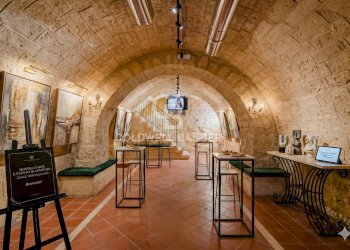 Foto 26 - Commercial Premises Via Santa Maria
 
34, Trani - photo 26