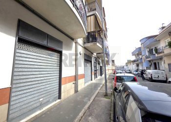 Edificio all\'aperto - Commercial Premises Casoria - photo 5