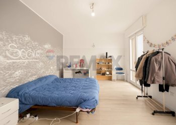 Camera / camera da letto - Three-room apartment Via Monte Grappa
 
19, Agrate Brianza - photo 9