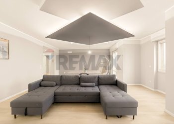 Soggiorno - Three-room apartment Via Monte Grappa
 
19, Agrate Brianza - photo 16
