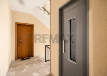 Hall / corridoio - Three-room apartment Via Monte Grappa
 
19, Agrate Brianza - photo 23