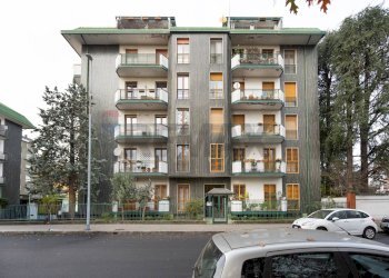 Edificio all\'aperto - Quadrilocale Silvio Pellico
 
40, Garbagnate Milanese - foto 1