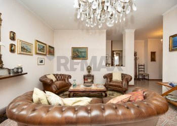 Soggiorno - Quadrilocale Silvio Pellico
 
40, Garbagnate Milanese - foto 11