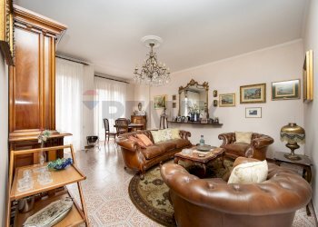 Soggiorno - Quadrilocale Silvio Pellico
 
40, Garbagnate Milanese - foto 12