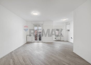 Stanza vuota - Trilocale Via Francesco Cilea
 
6, Pioltello - foto 6