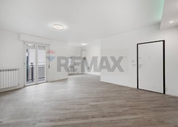 Stanza vuota - Trilocale Via Francesco Cilea
 
6, Pioltello - foto 7