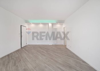 Stanza vuota - Trilocale Via Francesco Cilea
 
6, Pioltello - foto 9