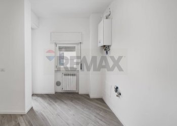 Stanza vuota - Trilocale Via Francesco Cilea
 
6, Pioltello - foto 12