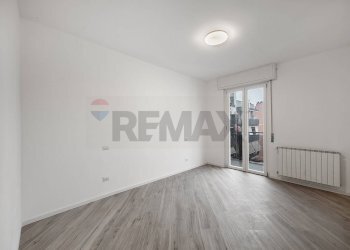 Stanza vuota - Trilocale Via Francesco Cilea
 
6, Pioltello - foto 26