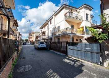 Edificio all\'aperto - Appartamento VIA FLUVIALE
 
18, Monterotondo - foto 1