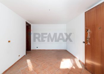 Stanza vuota - Bilocale VIA SALARIA
 
219/B, Monterotondo - foto 3