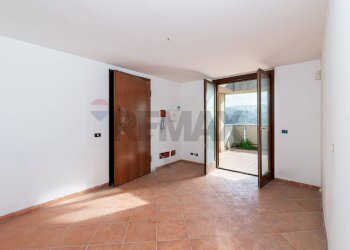 Stanza vuota - Bilocale VIA SALARIA
 
219/B, Monterotondo - foto 5