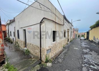 Casa all\'aperto - Casa indipendente via Curato
 
56, Catania - foto 1