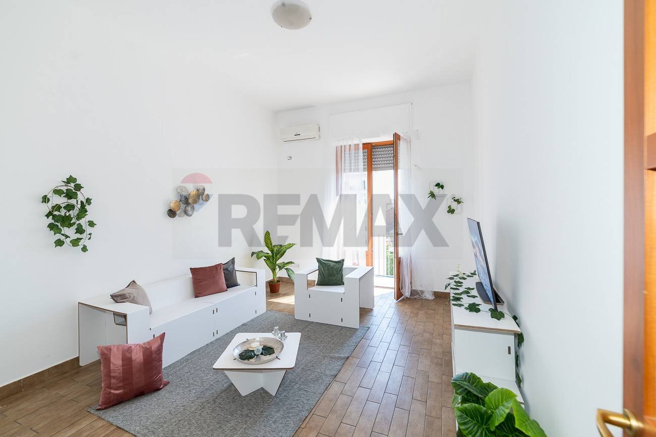 Soggiorno - Quadrilocale Viale Vittorio Veneto
 
31, Catania - foto 1