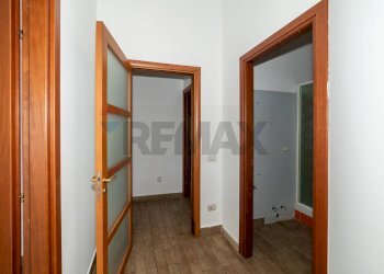 Hall / corridoio - Quadrilocale Viale Vittorio Veneto
 
31, Catania - foto 11