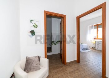 Hall / corridoio - Quadrilocale Viale Vittorio Veneto
 
31, Catania - foto 21