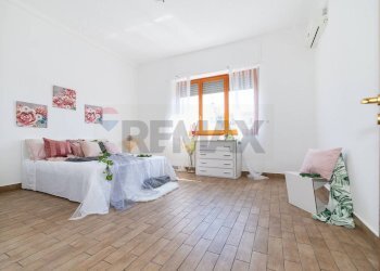 Camera / camera da letto - Quadrilocale Viale Vittorio Veneto
 
31, Catania - foto 26