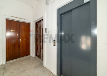 Hall / corridoio - Quadrilocale Viale Vittorio Veneto
 
31, Catania - foto 33