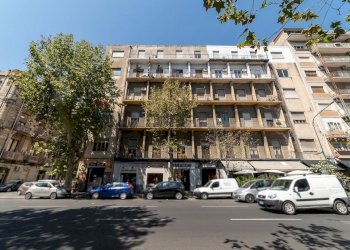 Edificio all\'aperto - Quadrilocale Viale Vittorio Veneto
 
31, Catania - foto 35