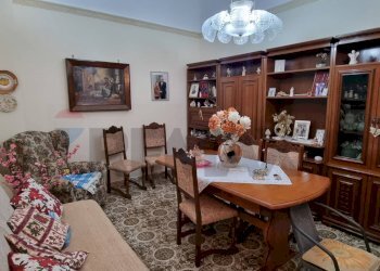 Sala da pranzo - Casa indipendente VIA ROCCHE
 
44, Paterno - foto 15