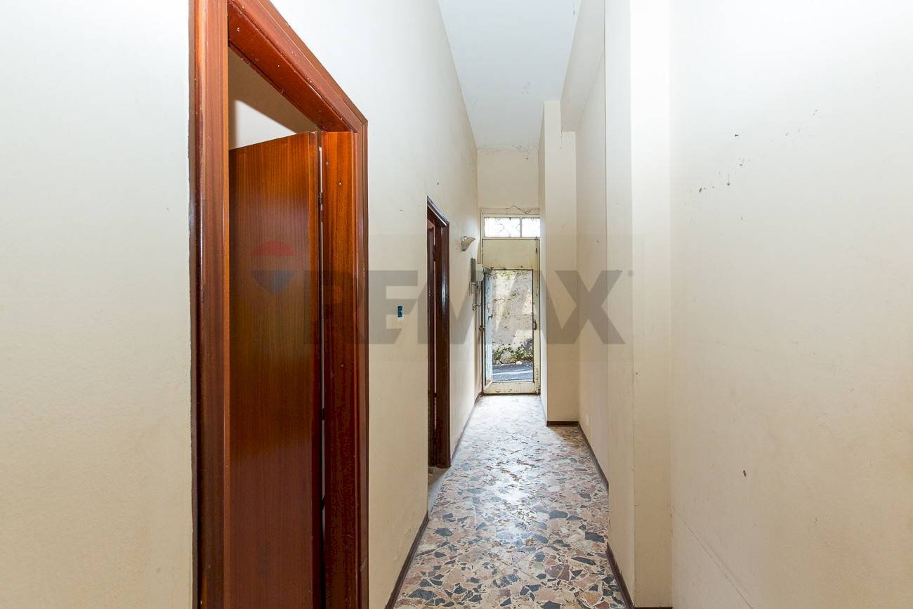 Hall / corridoio - Casa indipendente via tripoli
 
15-17, Giarre - foto 1