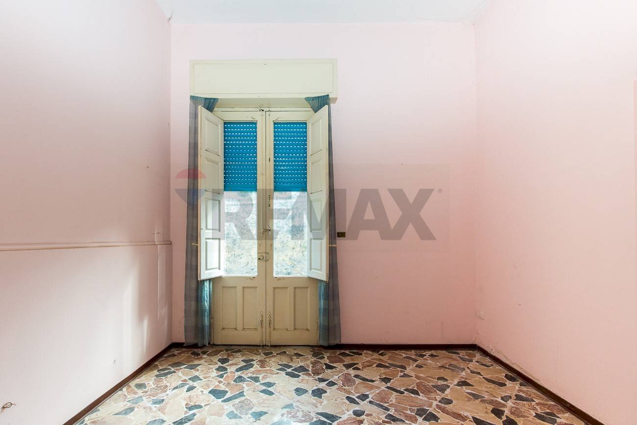 Stanza vuota - Casa indipendente via tripoli
 
15-17, Giarre - foto 3