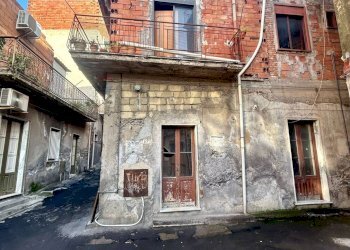 Casa all\'aperto - Casa indipendente via Mignemi
 
69, Paterno - foto 1