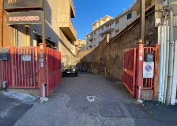 Edificio all\'aperto - Box viale Vittorio Veneto
 
180, Catania - foto 2