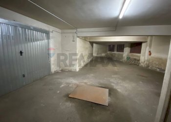 Parcheggio - Box viale Vittorio Veneto
 
180, Catania - foto 9